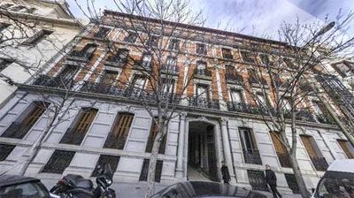 Los Capriles recogen frutos: 50 pisos de lujo vendidos en Madrid