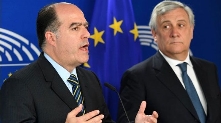 Presidente del parlamento europeo insta a explorar sanciones contra Maduro