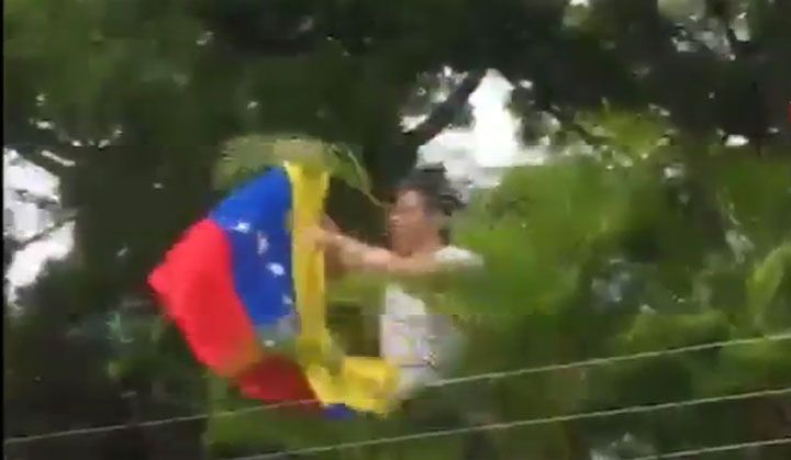 En su casa, con brazalete electrónico, Leopoldo López seguirá preso En su casa, con brazalete electrónico, Leopoldo López seguirá preso