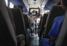 Bus TV, un noticiero que se baja de una buseta y se sube en la otra